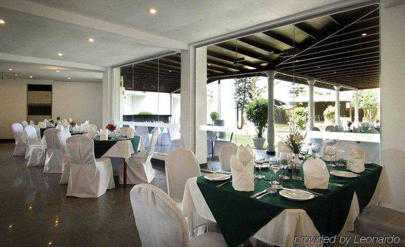 Berjaya Hotel Colombo Dehiwala-Mount Lavinia Εστιατόριο φωτογραφία